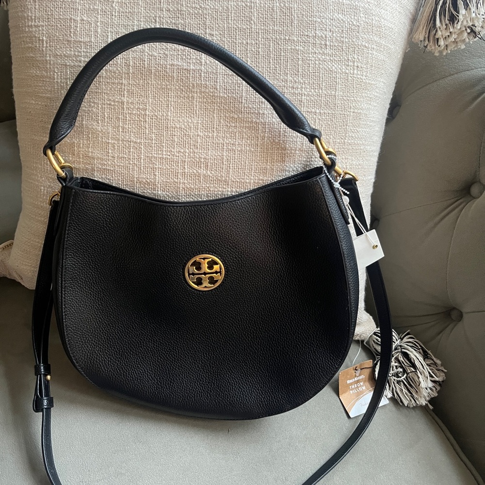 Carson  Hobo Black  Tory Burch